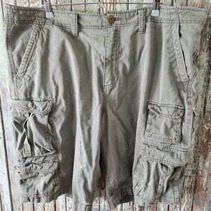 No Boundaries sz 42 shorts